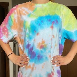 tie died tee